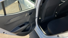 Hyundai i10 1.0 MPi SE Connect 5dr Petrol Hatchback